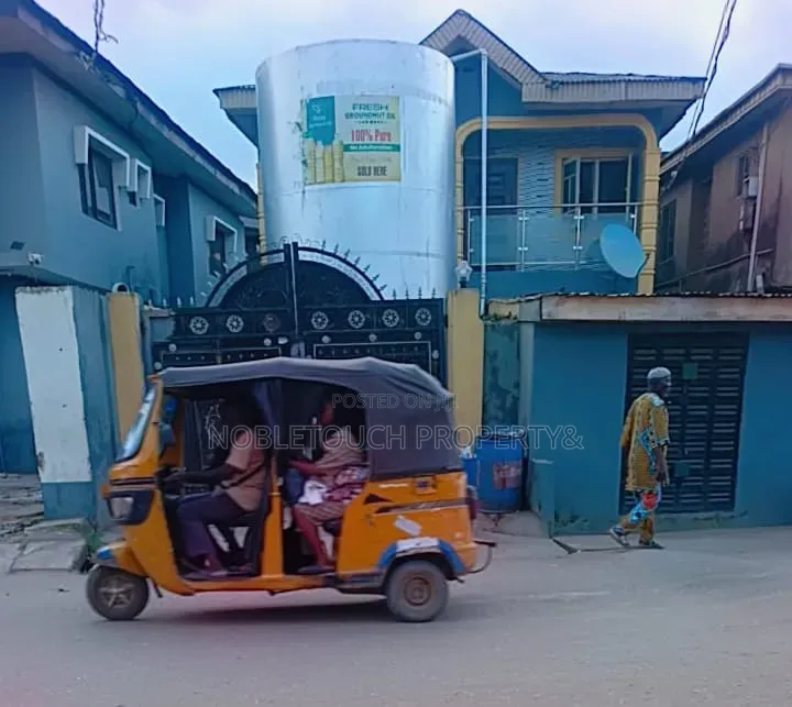 2bdrm Block of Flats in Baruwa Ipaja Lagos for sale