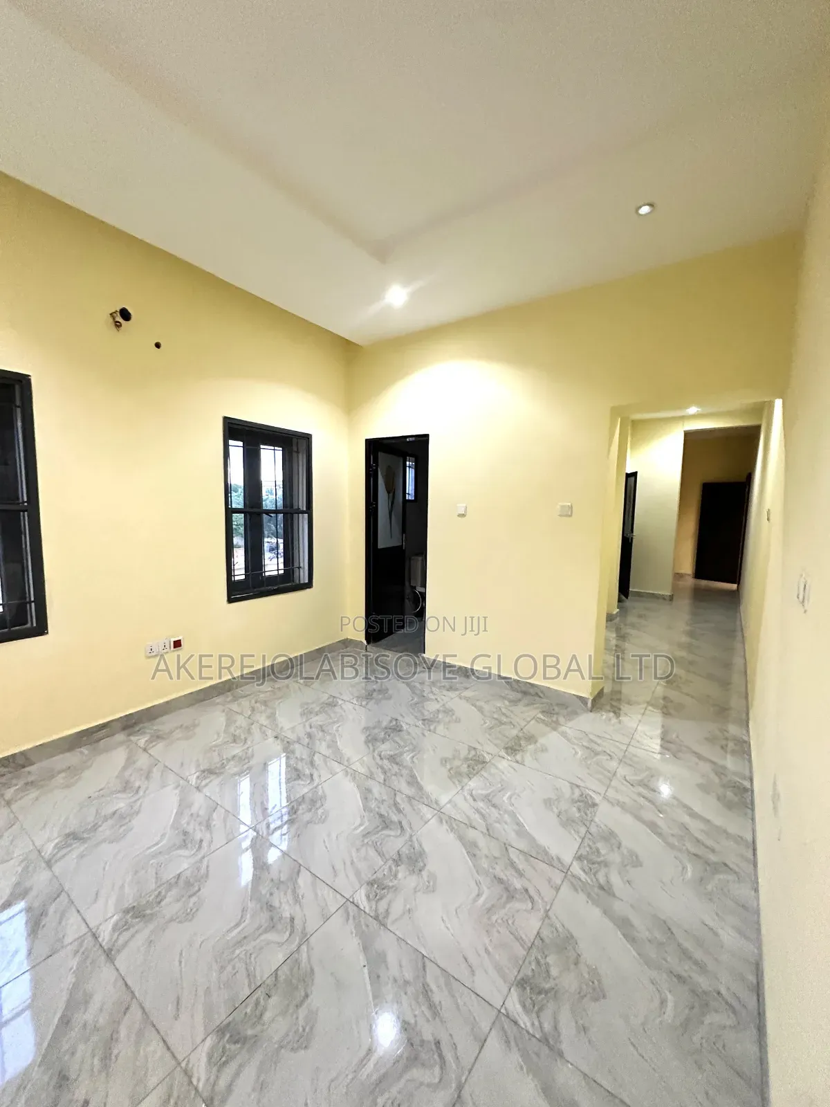 1bdrm Apartment in Gwarinpa Main Abuja, Life Camp for rent