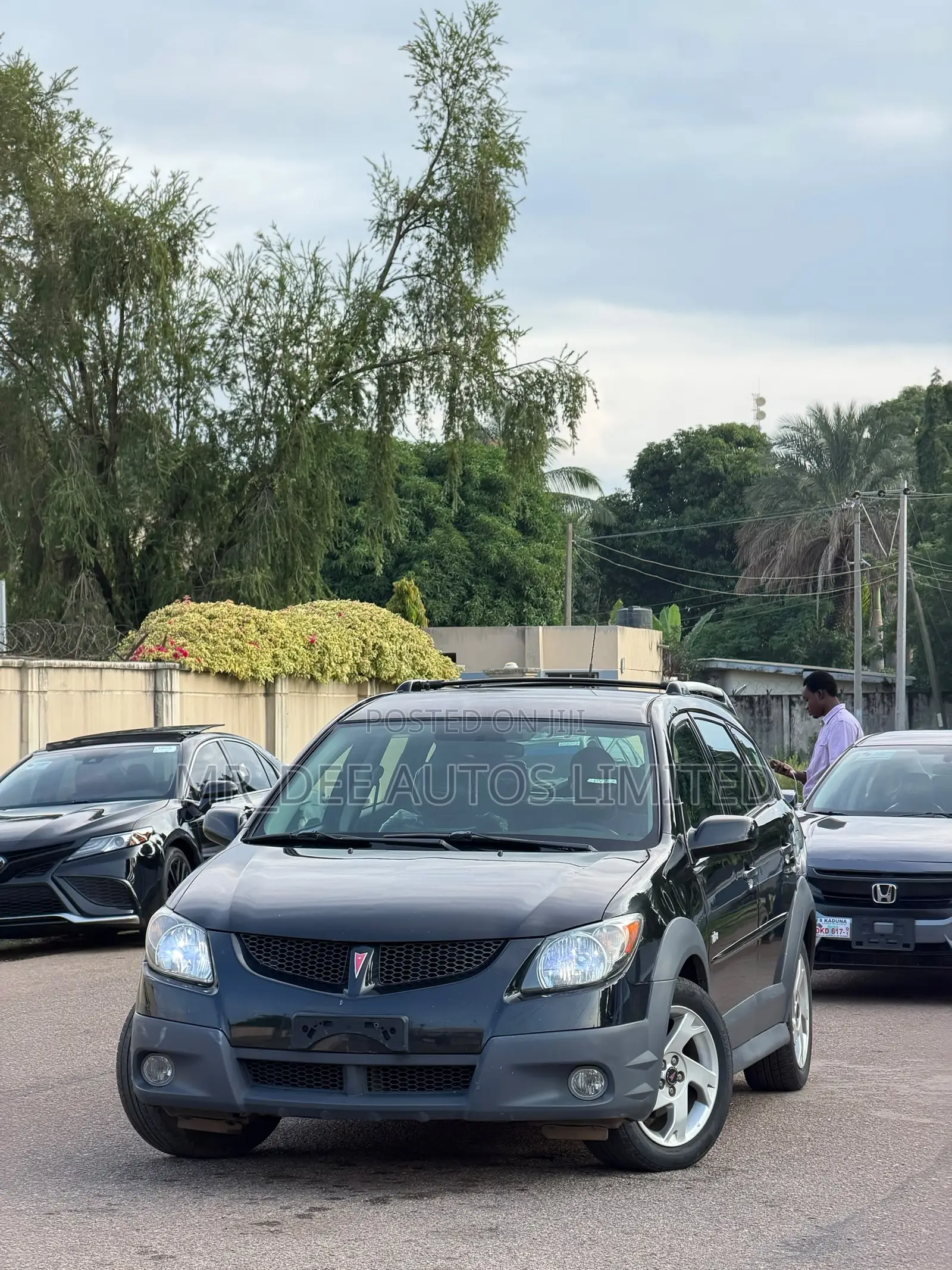 Pontiac Vibe Automatic 2004 Black