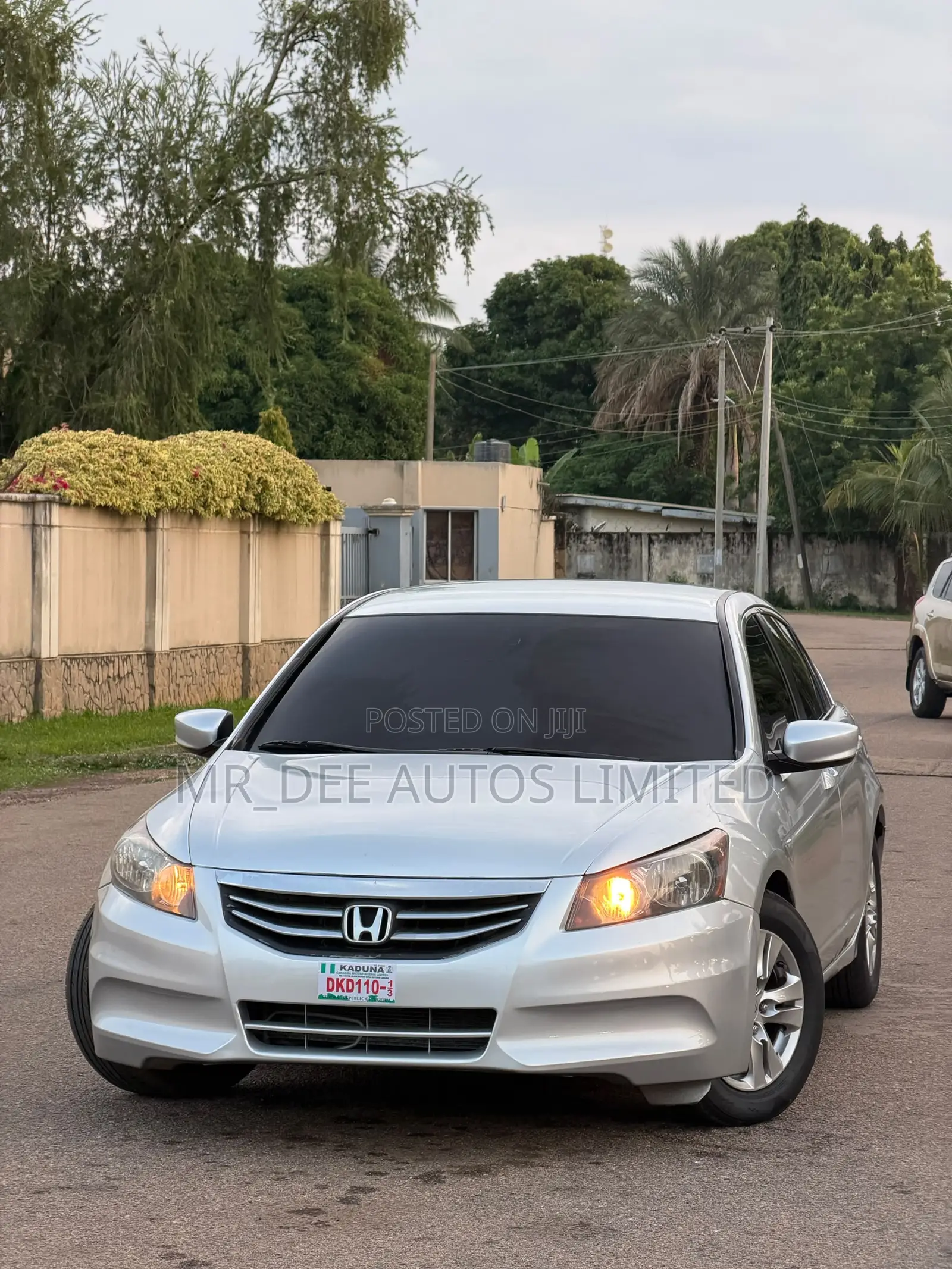 Honda Accord 2011 Silver