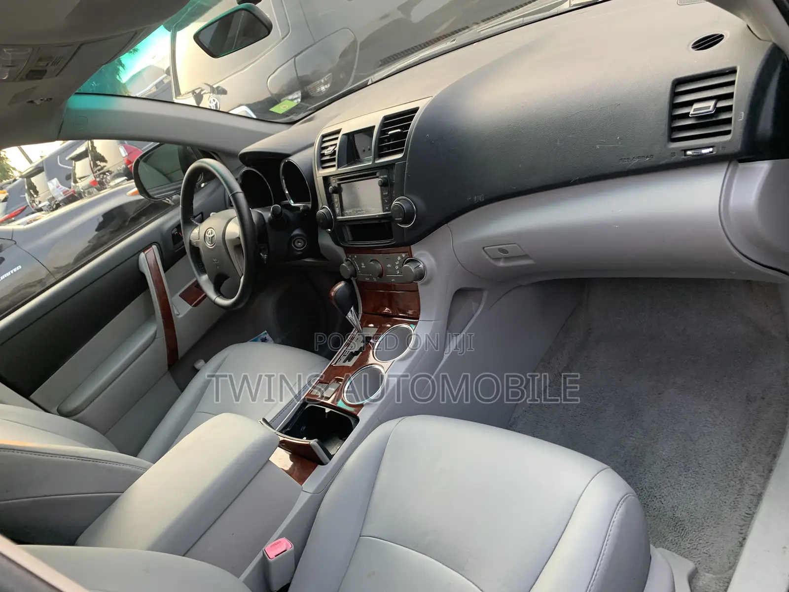 Toyota Highlander Limited 2010 Gray