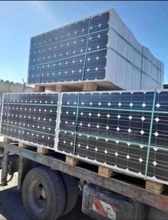 300w Canadian Mono Solar Panel 72cell Very Good Quality and Reliable