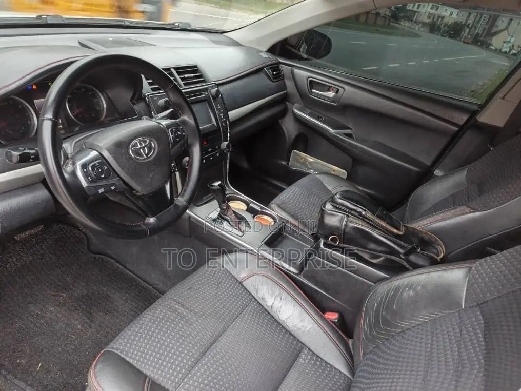 Toyota Camry 2016 White
