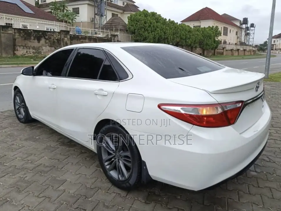 Toyota Camry 2016 White