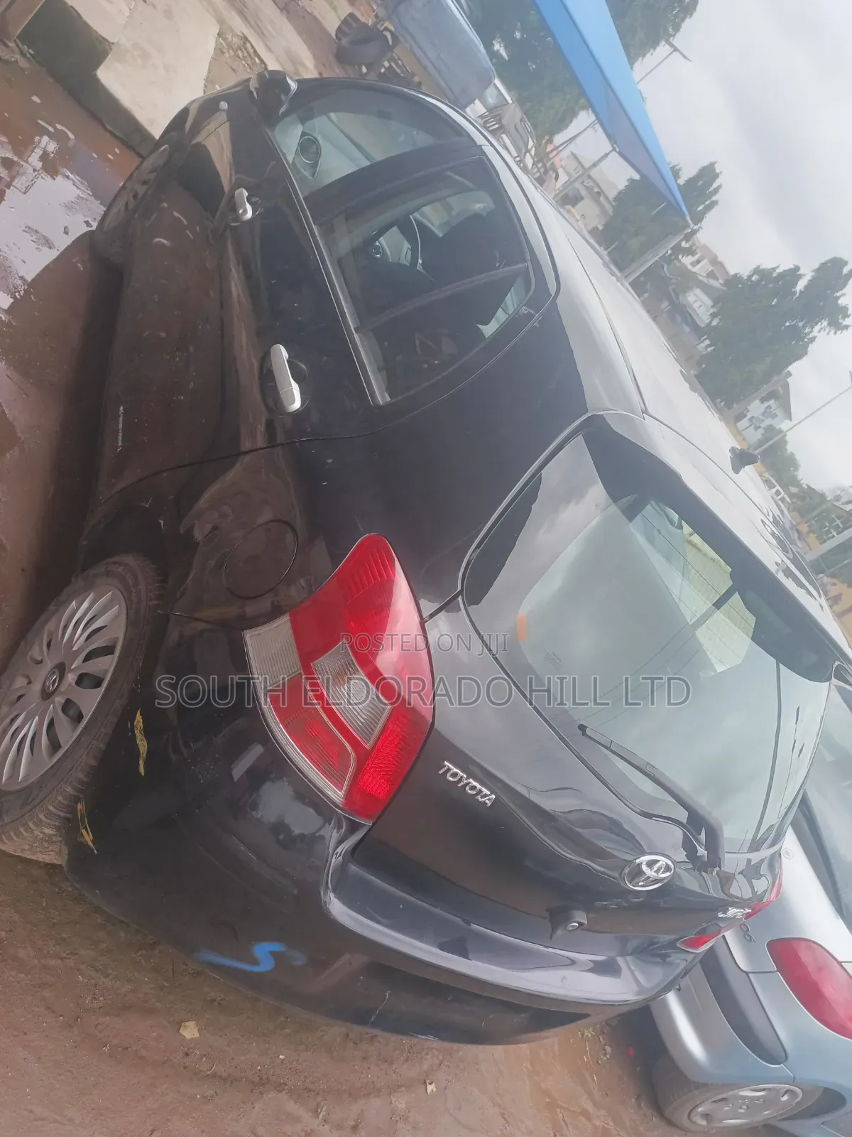 Toyota Yaris 2010 Black