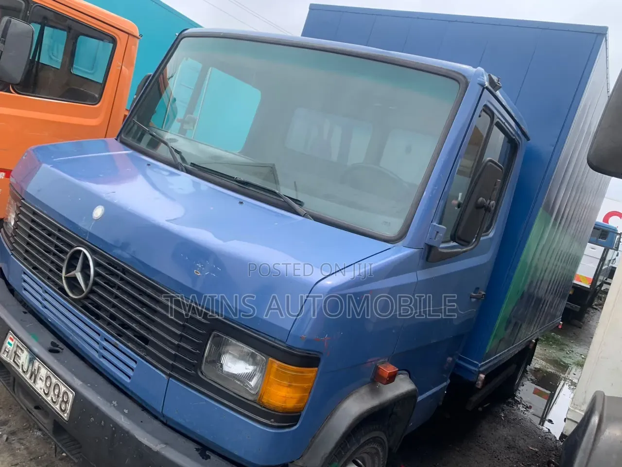 Mercedes Benz Box Truck 2004 Blue