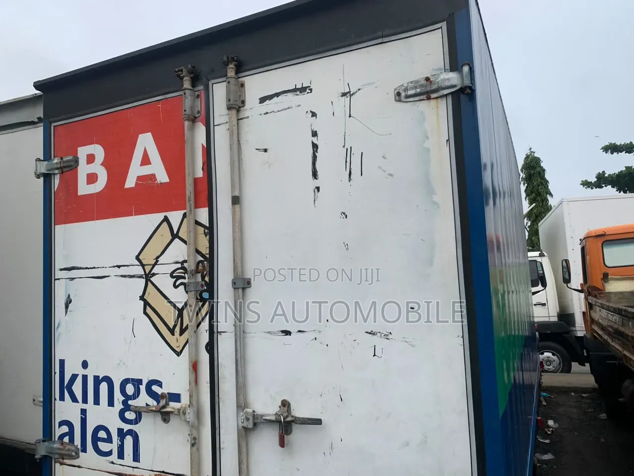 Mercedes Benz Box Truck 2004 Blue