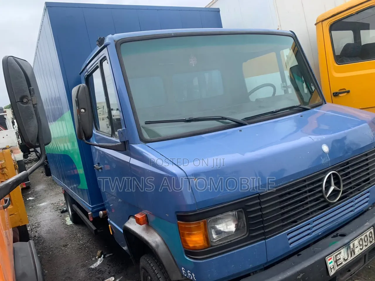 Mercedes Benz Box Truck 2004 Blue