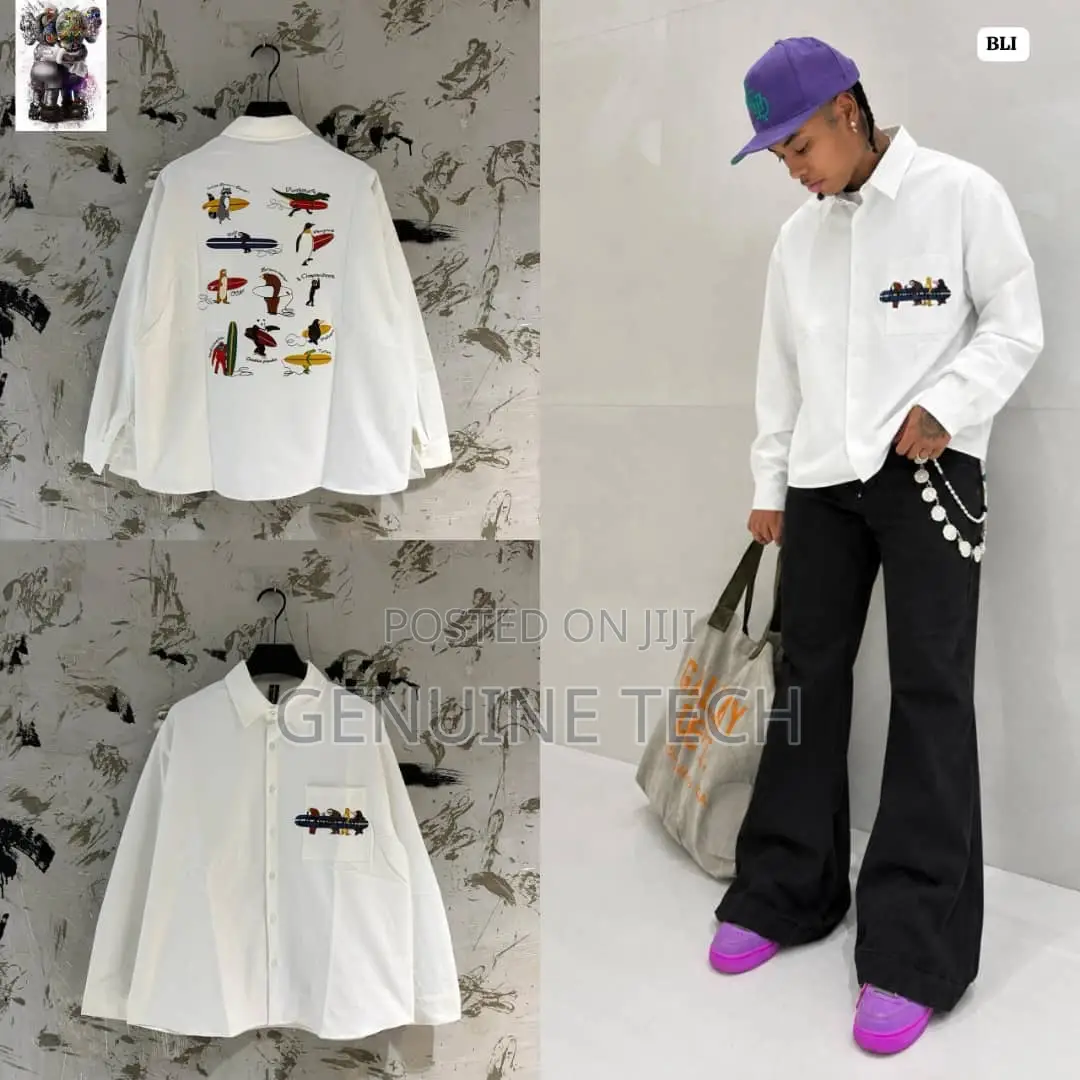 *Premium Longsleeve Shirt
