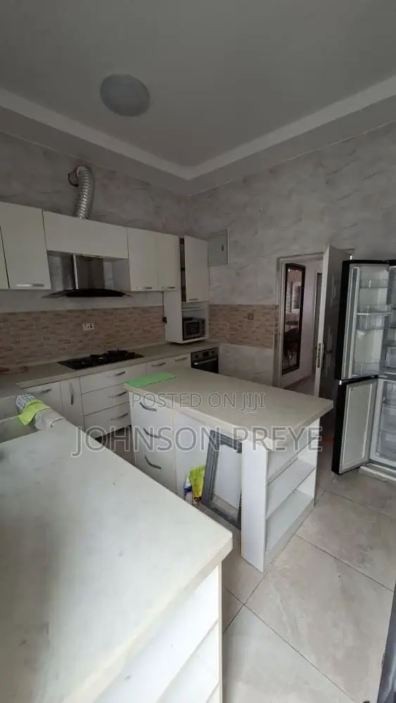 Furnished 4bdrm Duplex in Inside An Estate, Osapa london for rent