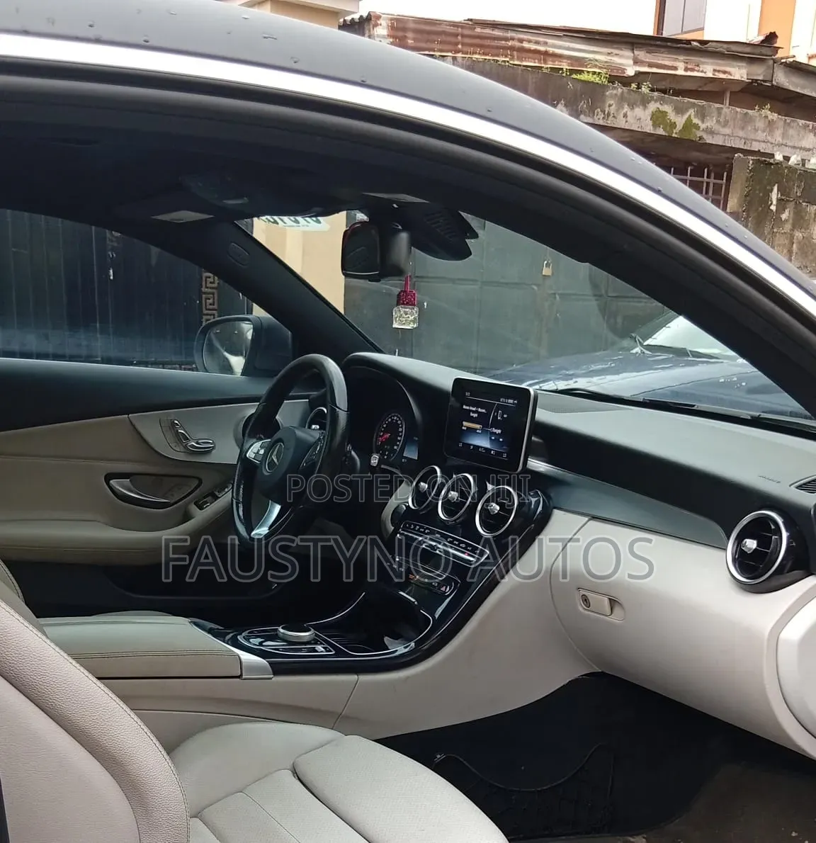 Mercedes-Benz C300 Luxury 4Matic Sedan AWD (2.0L 4cyl 7A) 2016