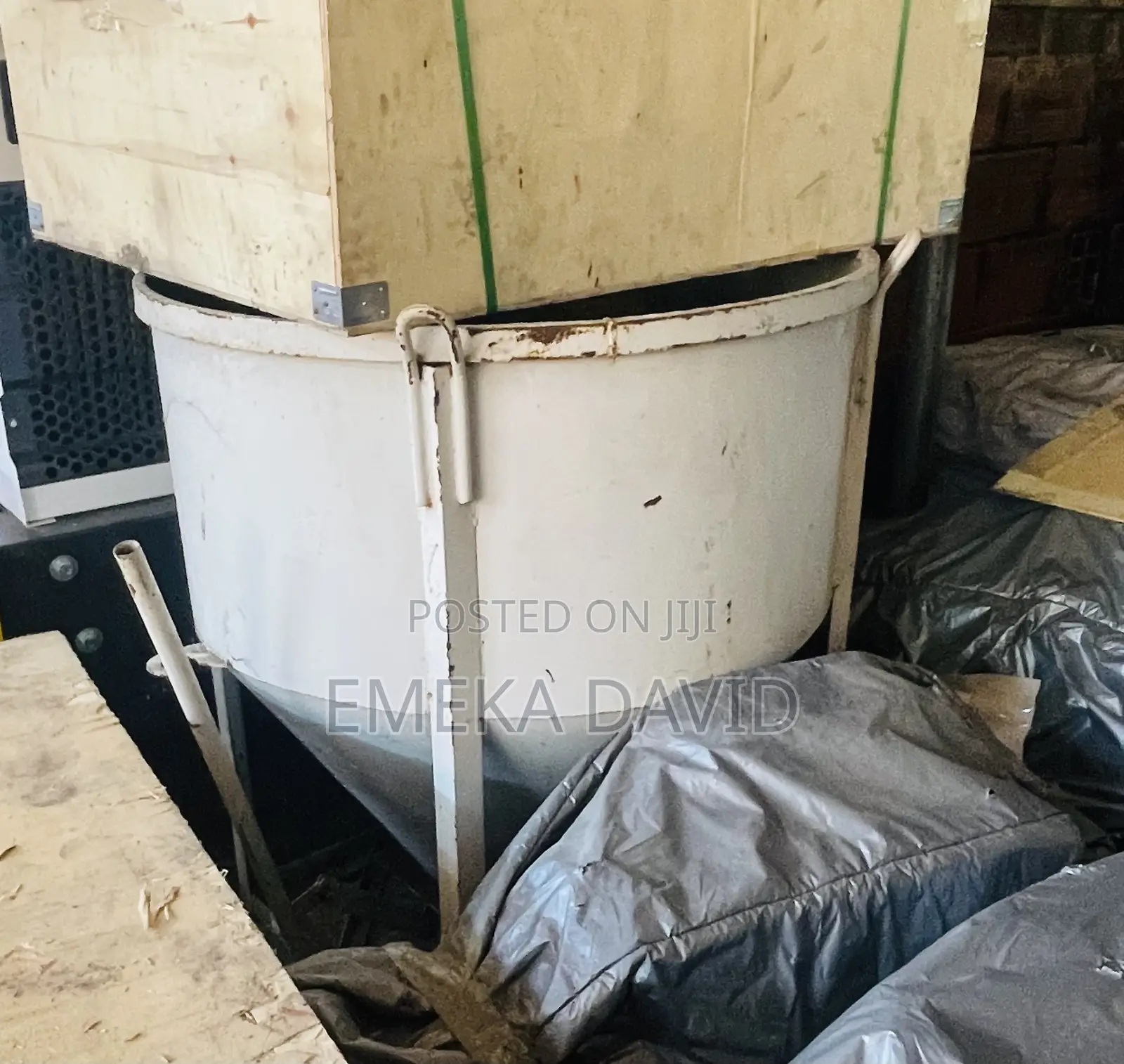 1000l Heavy Duty Concrete Bucket.