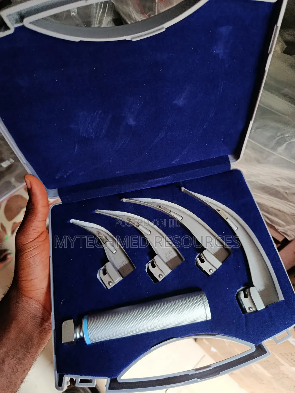 Laryngoscope 4 Blades