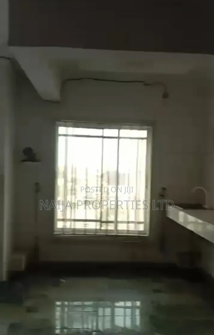 Mini Flat in New Rd, Igbo-efon for rent