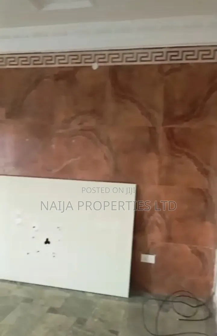 Mini Flat in New Rd, Igbo-efon for rent
