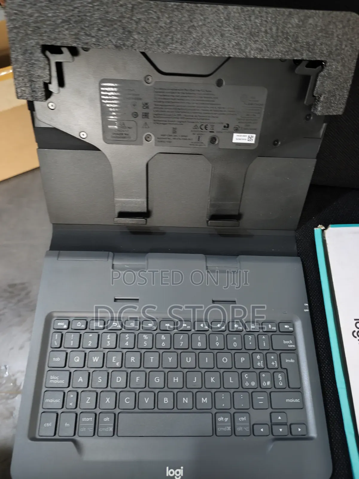 Logitech Universal Folio iOS, Android, Window Keyboard