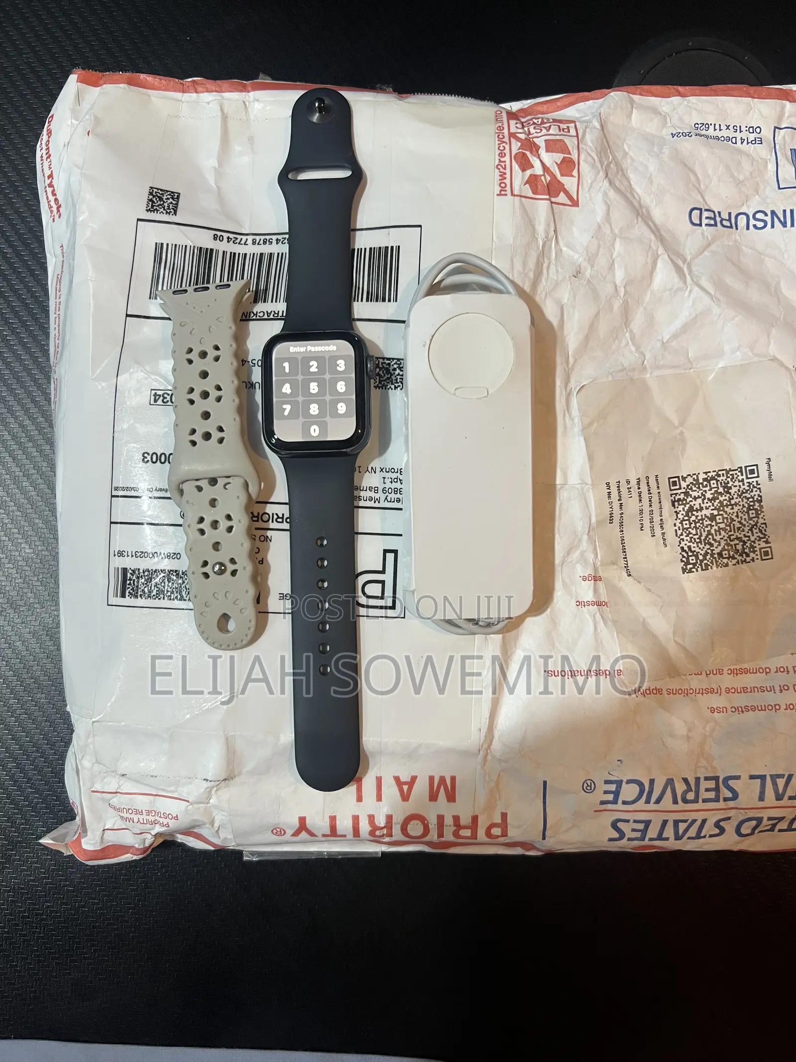 American Used Apple Watch SE (40mm) GPS + LTE | 98% Battery Health