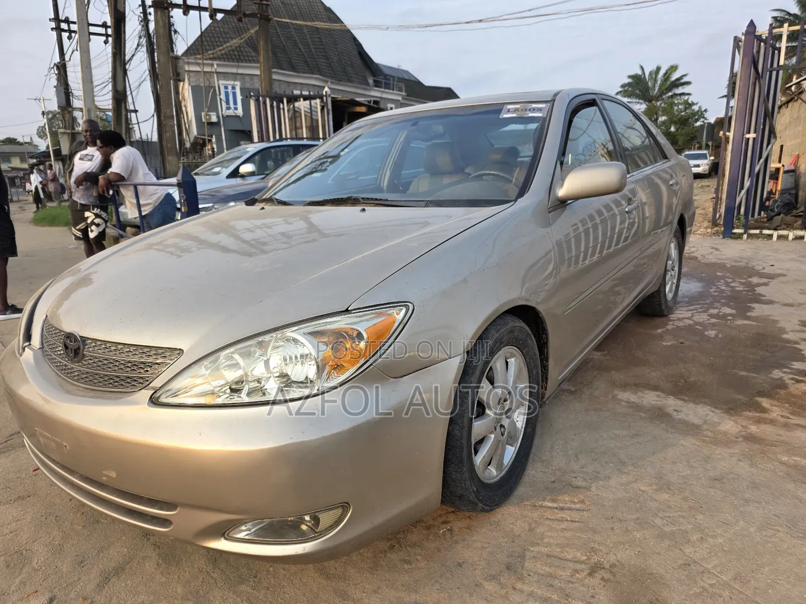 Toyota Sienna XLE AWD (3.3L V6 5A) 2004 Gold
