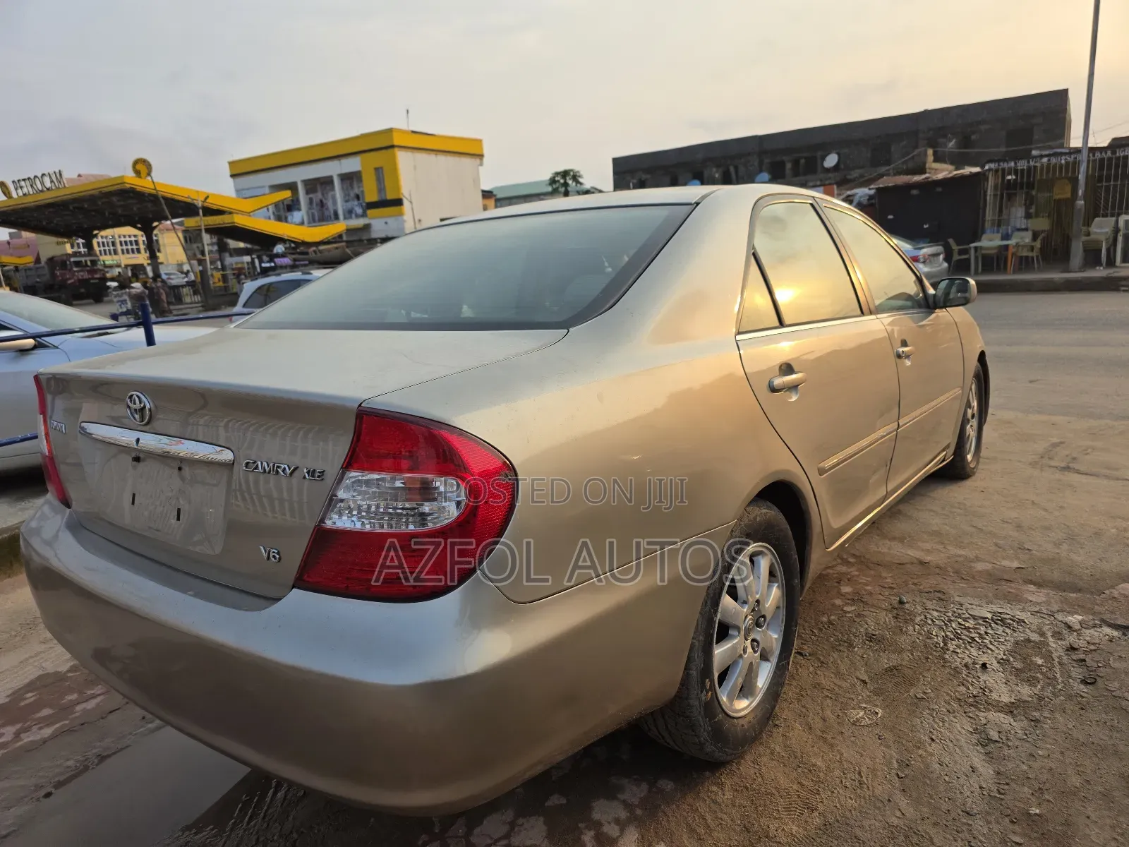 Toyota Sienna XLE AWD (3.3L V6 5A) 2004 Gold