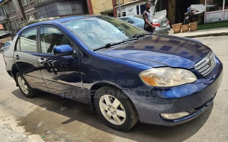 Toyota Corolla Sedan 2005 Blue
