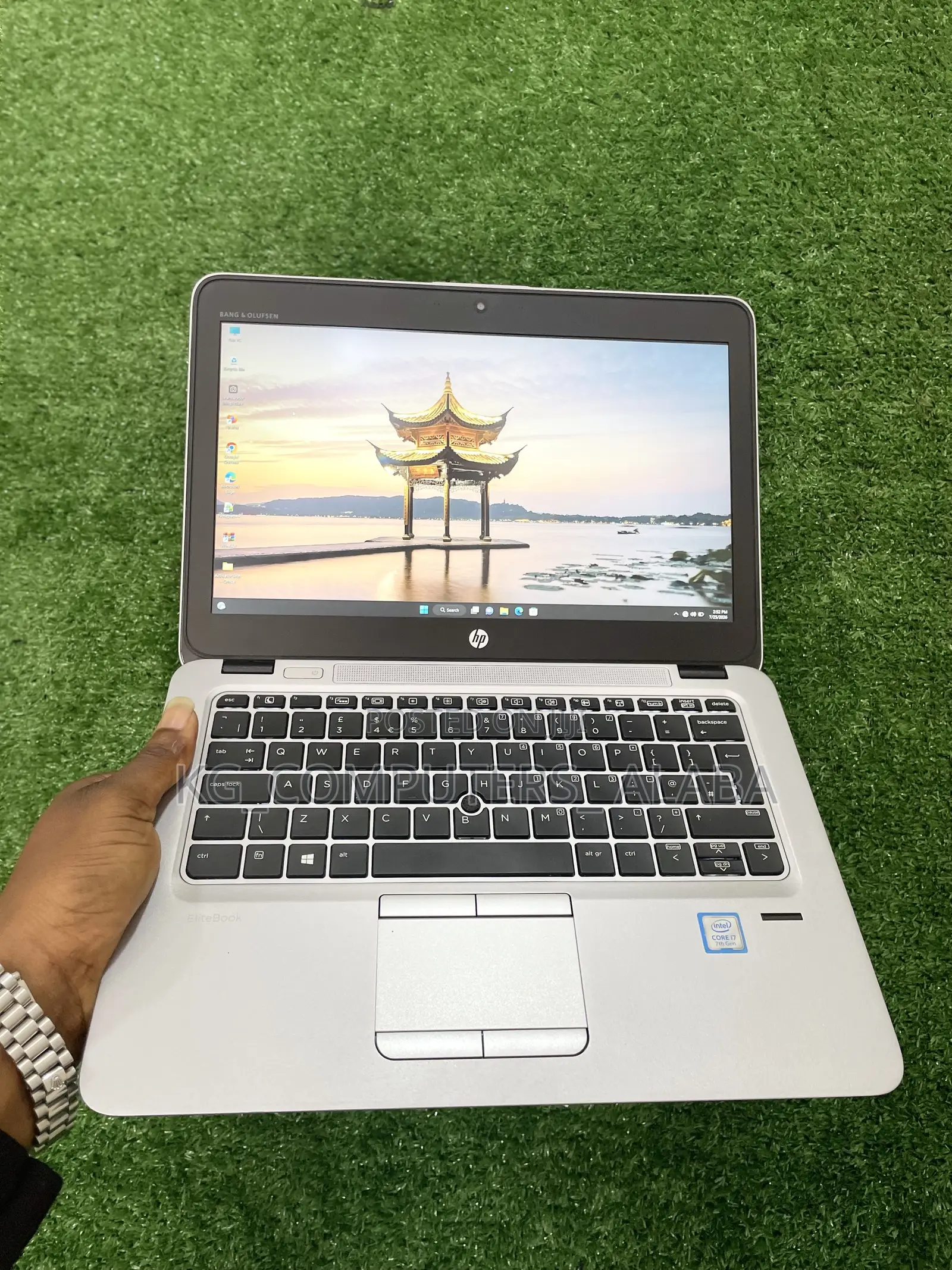 Laptop HP EliteBook 820 G4 8GB Intel Core i7 HDD+SSD 256GB
