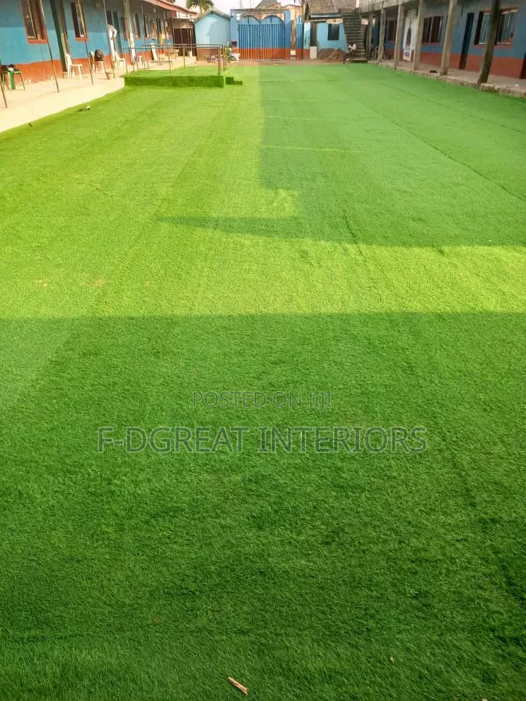 Artificial Grass With No Comparison/ Affordable Price