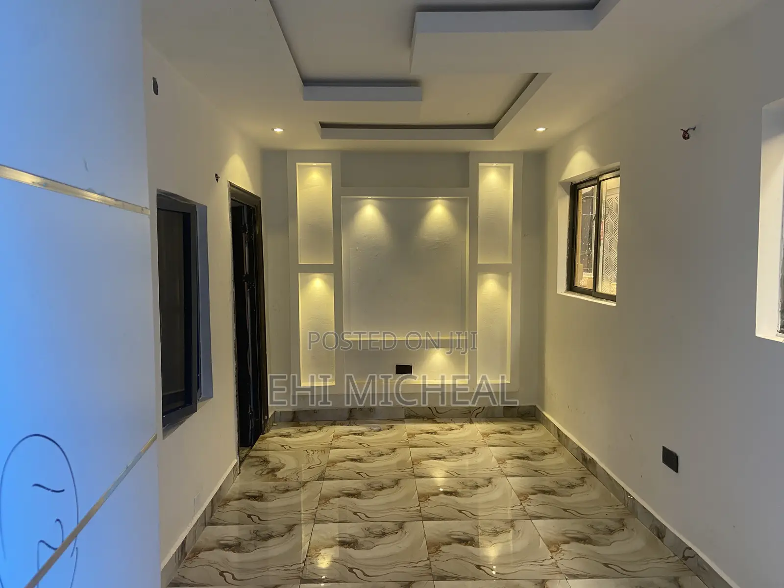 4bdrm Duplex in Brains & Hamers , Life Camp for sale