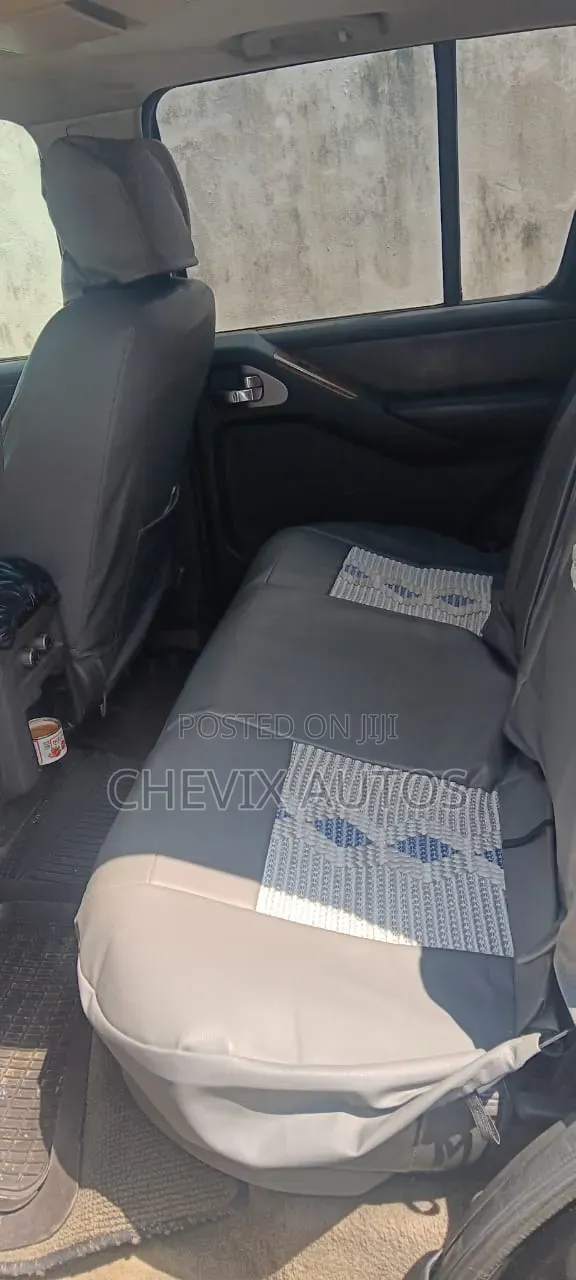 Nissan Pathfinder 2006 Black