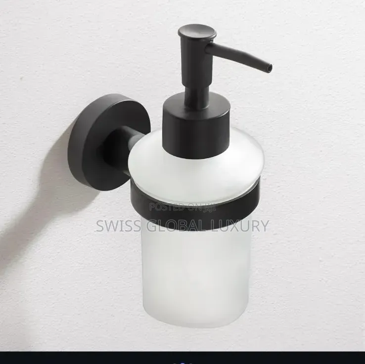 Quality Manual Soap Dispenser,also Available in Round and Square Shape