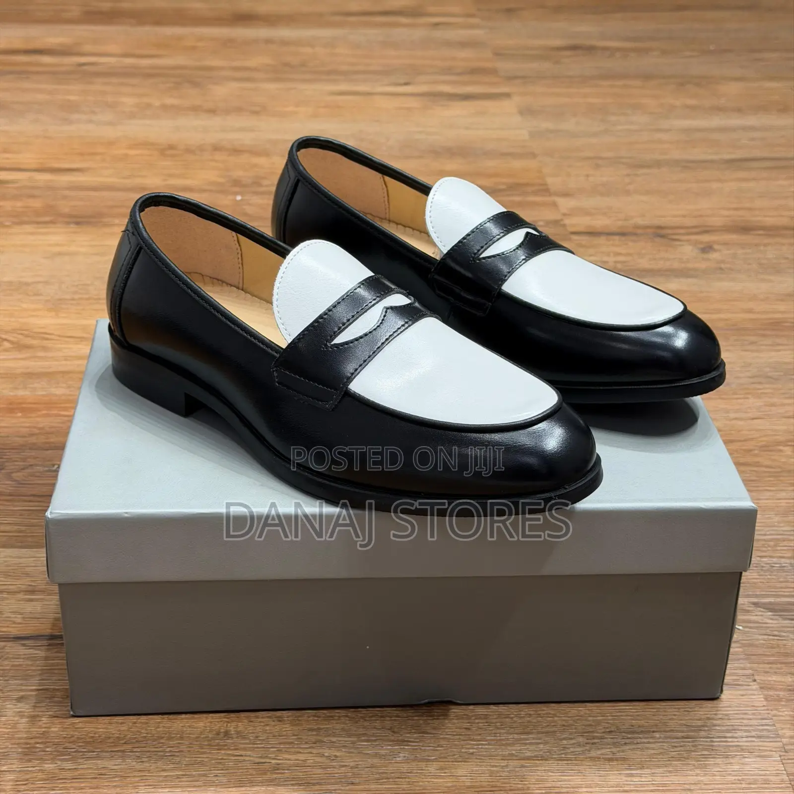 High Quality FDCP Two-Toned Loafers Shoe