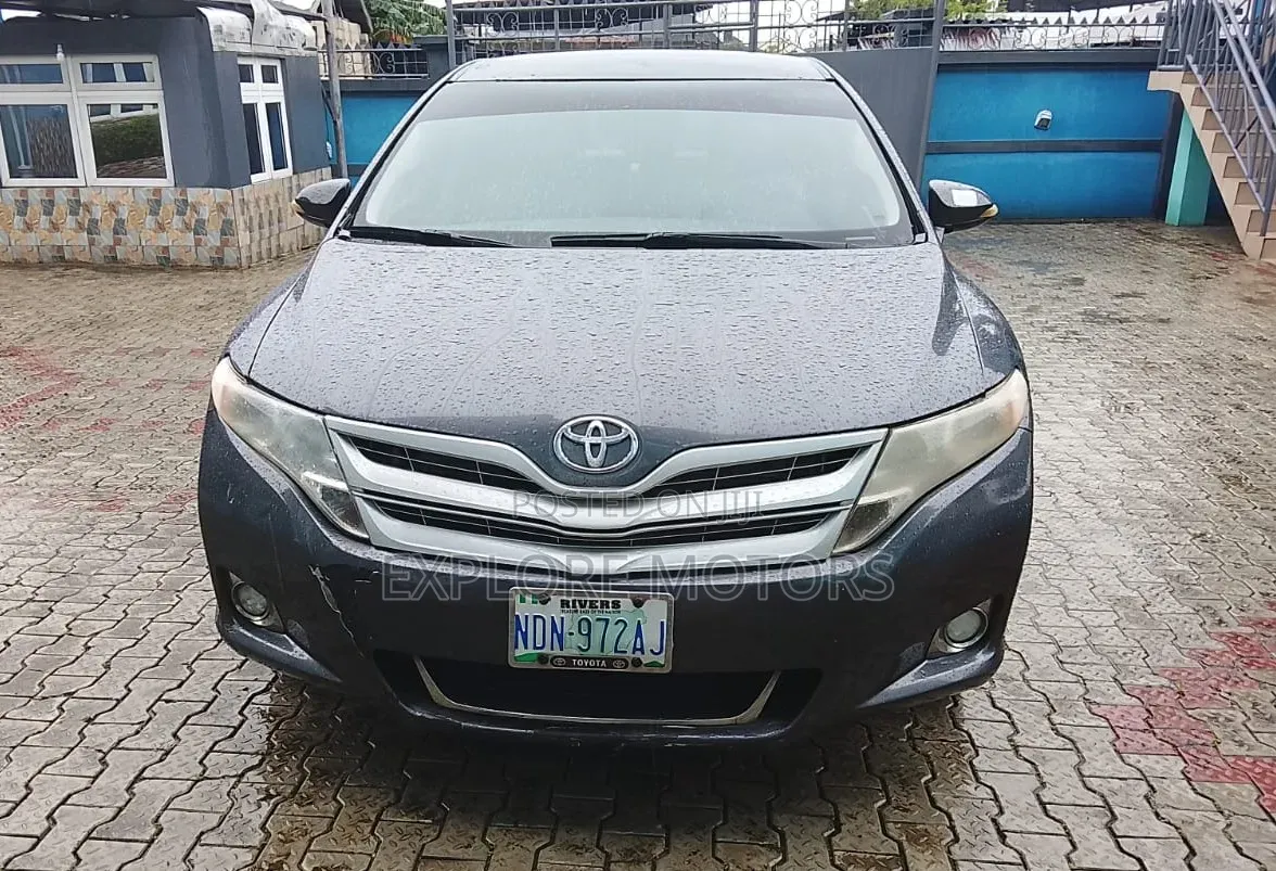 Toyota Venza 2010 Gray