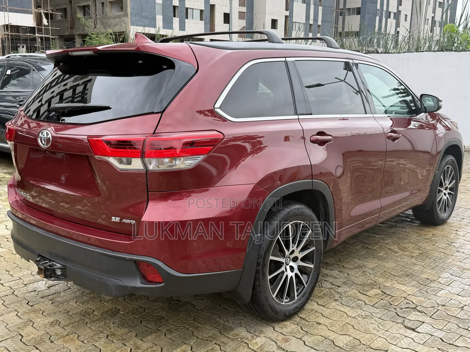 Toyota Highlander SE 4x4 V6 (3.5L 6cyl 8A) 2017 Red