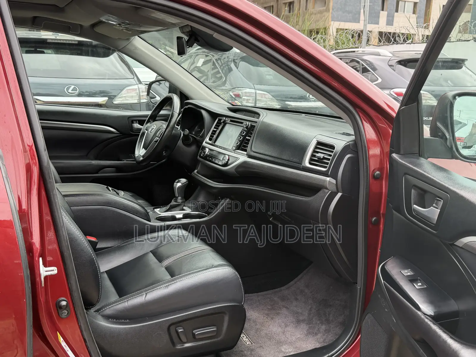 Toyota Highlander SE 4x4 V6 (3.5L 6cyl 8A) 2017 Red