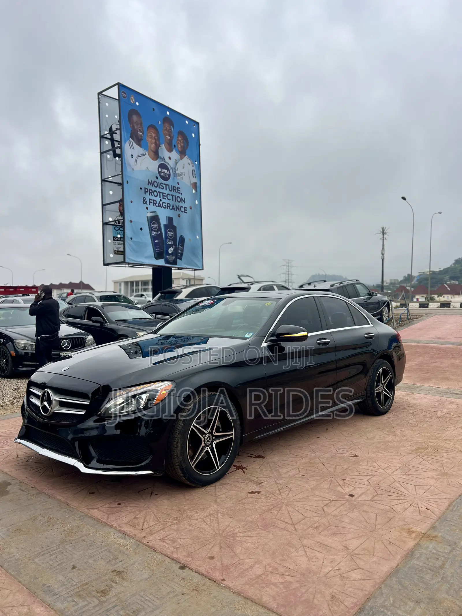 Mercedes-Benz C300 2015 Black