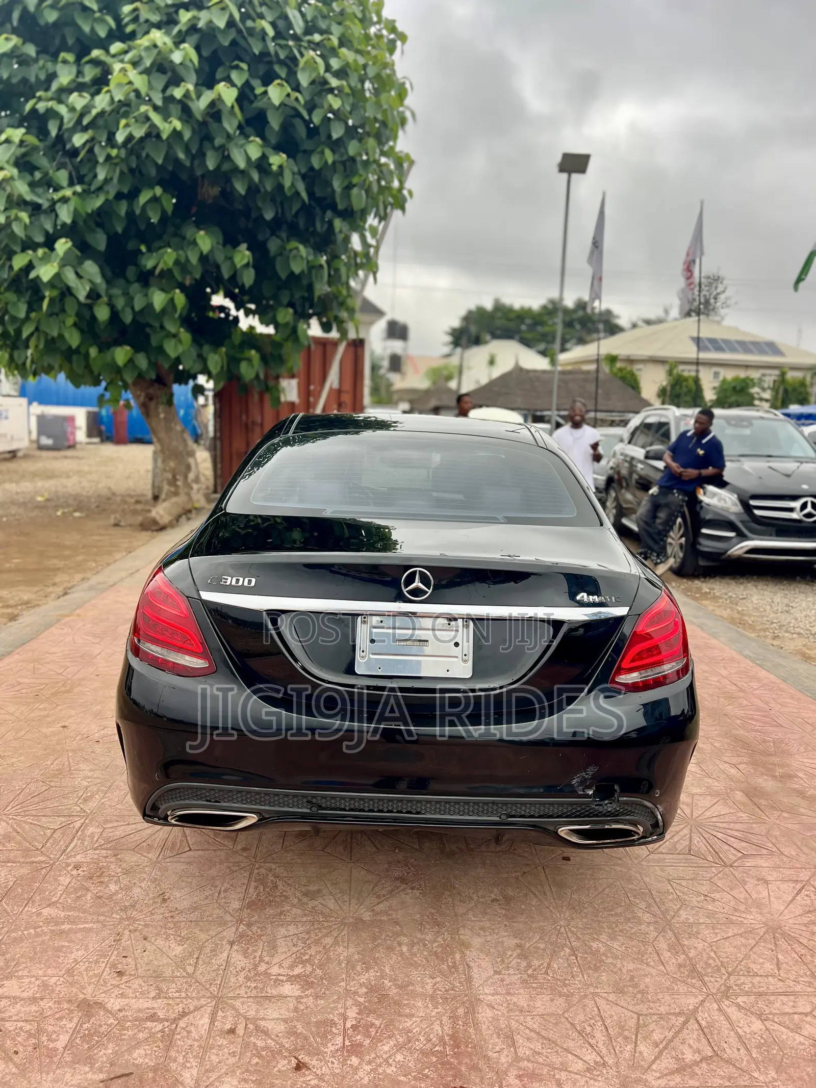 Mercedes-Benz C300 2015 Black