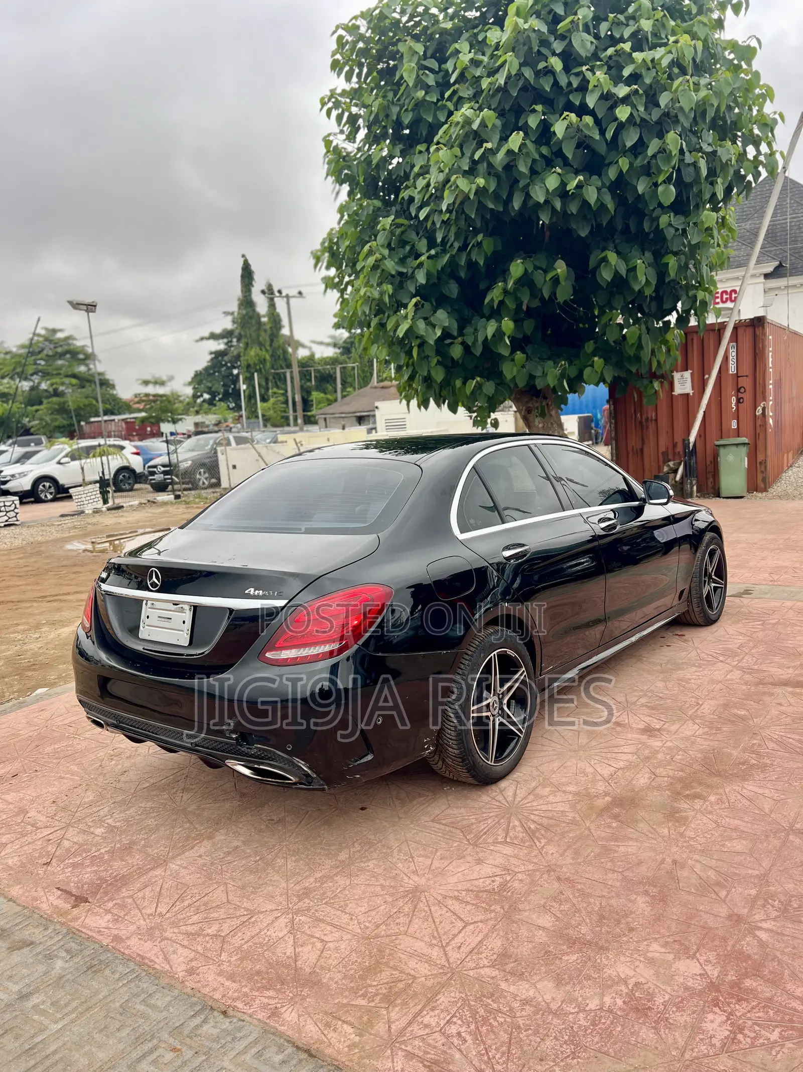 Mercedes-Benz C300 2015 Black