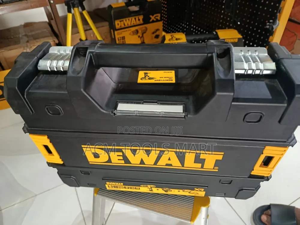 DeWalt DCD771D2T 18V XR Cordles Drill Driver Kit – 2 X 2.0Ah Batteries