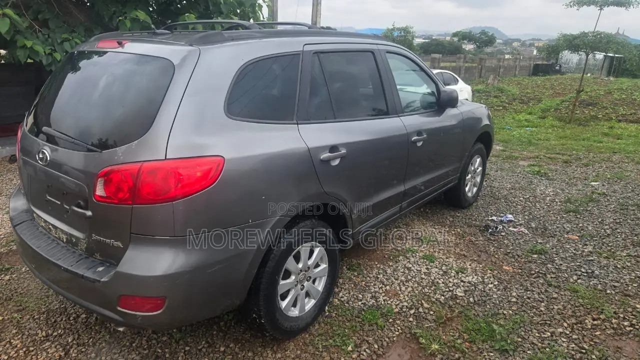 Hyundai Santa Fe 2.7 2008 Gray