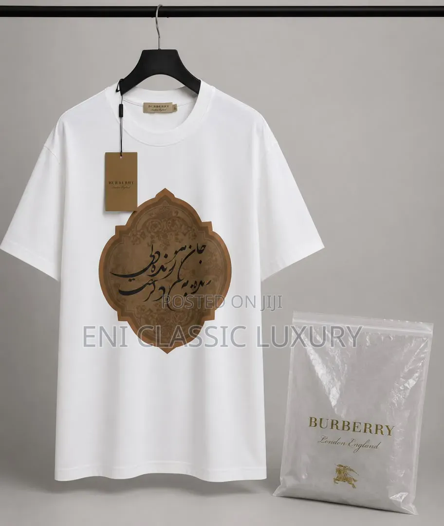 High Demand Luxury Men's Round Neck Burberry Best Quality Well Branded