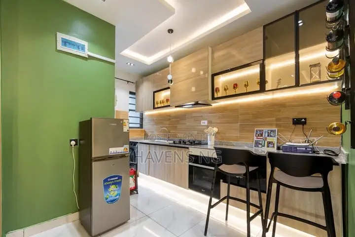 Alexa 1-Bedroom Apartment With Ps5 Ceiling Mirror