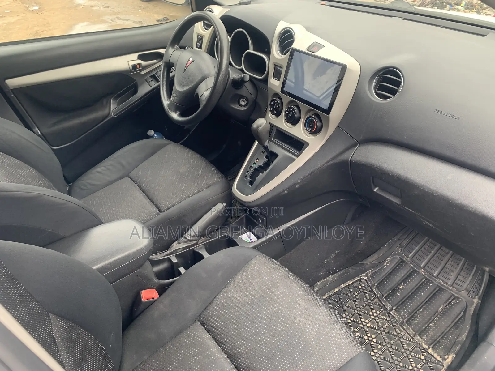 Pontiac Vibe 2008 White