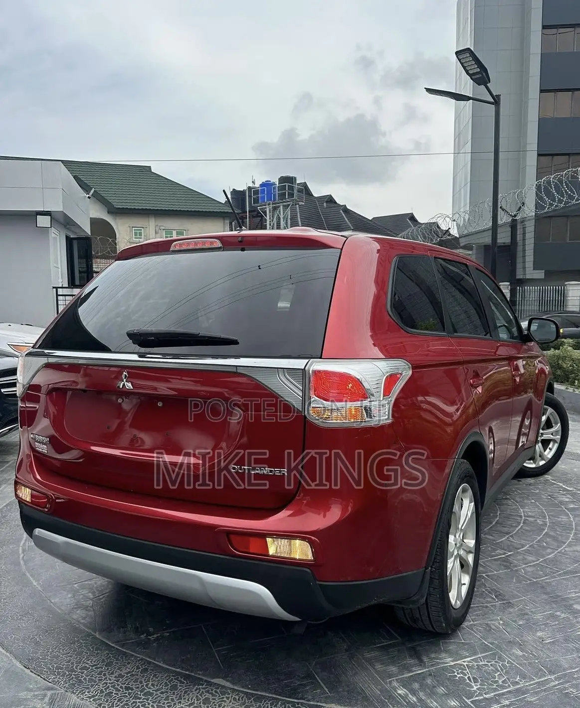 Mitsubishi Outlander SE 4dr SUV (2.4L 4cyl CVT) 2015 Red