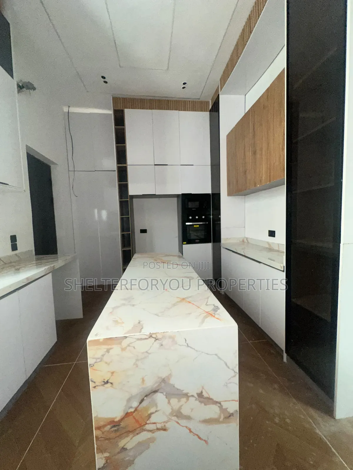 4bdrm Duplex in Off Lekki-Epe Expressway for sale