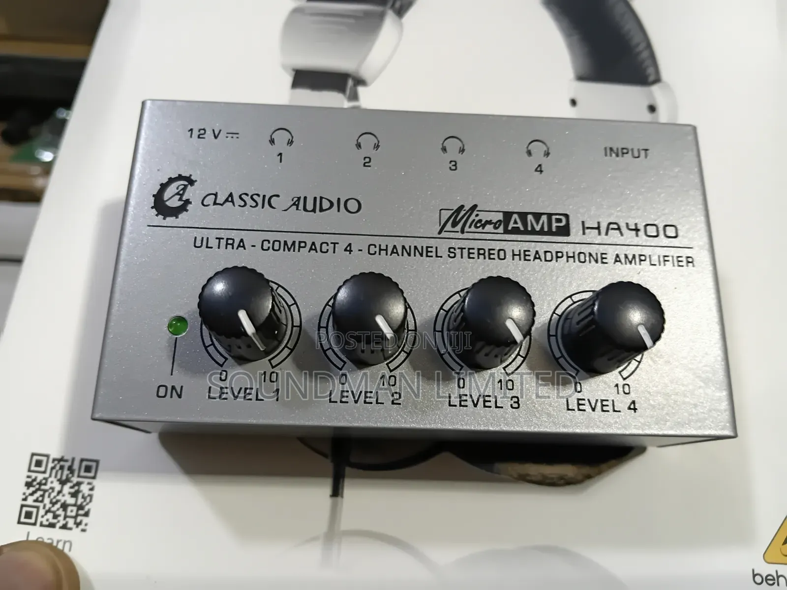Classic Audio Stereo Headphone Amplifier Ultra Compact 4 Channel HA400