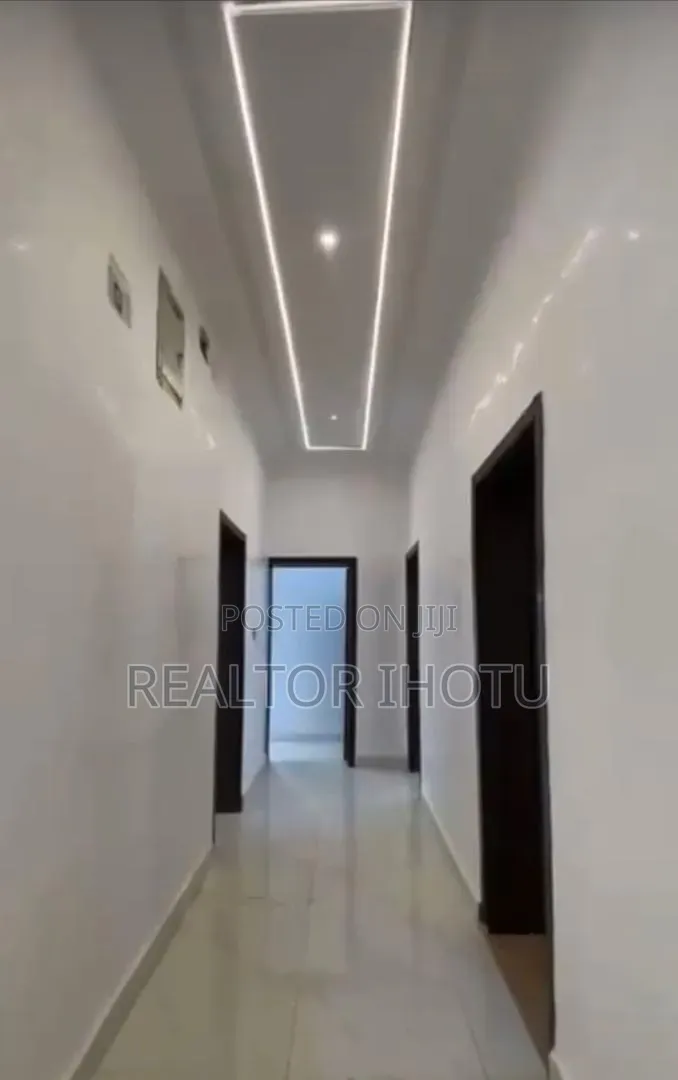 3bdrm Block of Flats in Admiralty Estate for sale