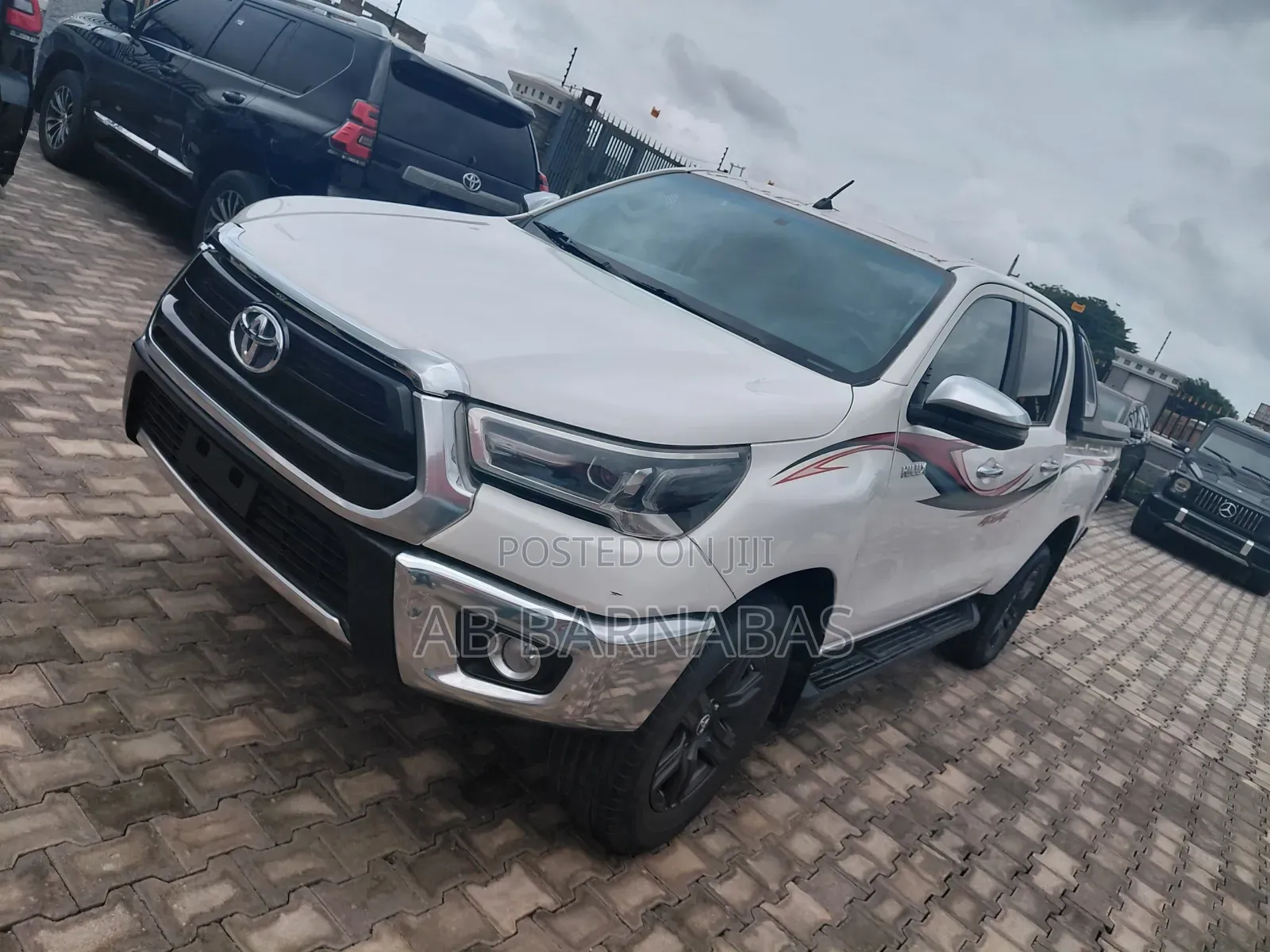 Toyota Hilux 2020 White