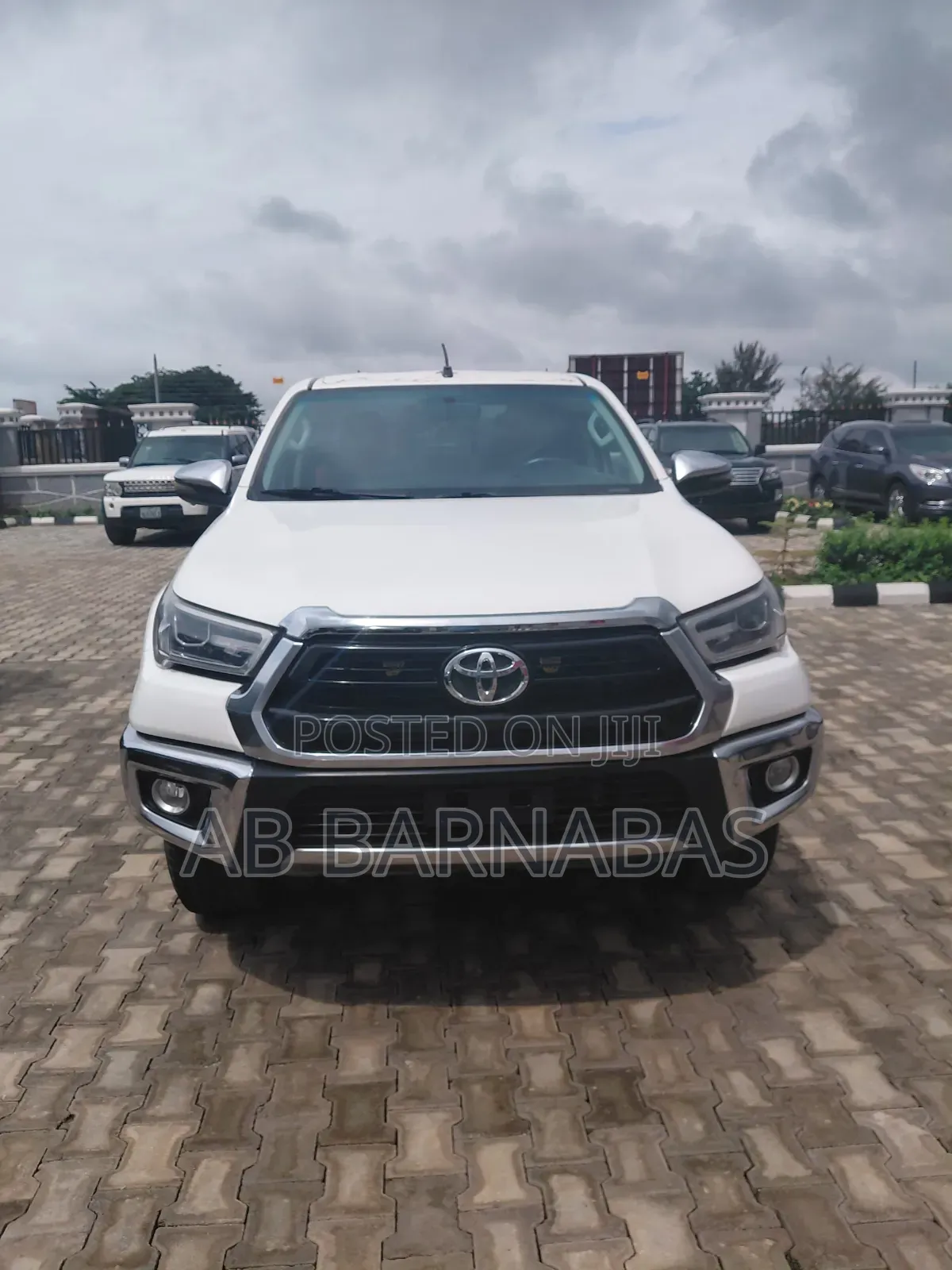 Toyota Hilux 2020 White