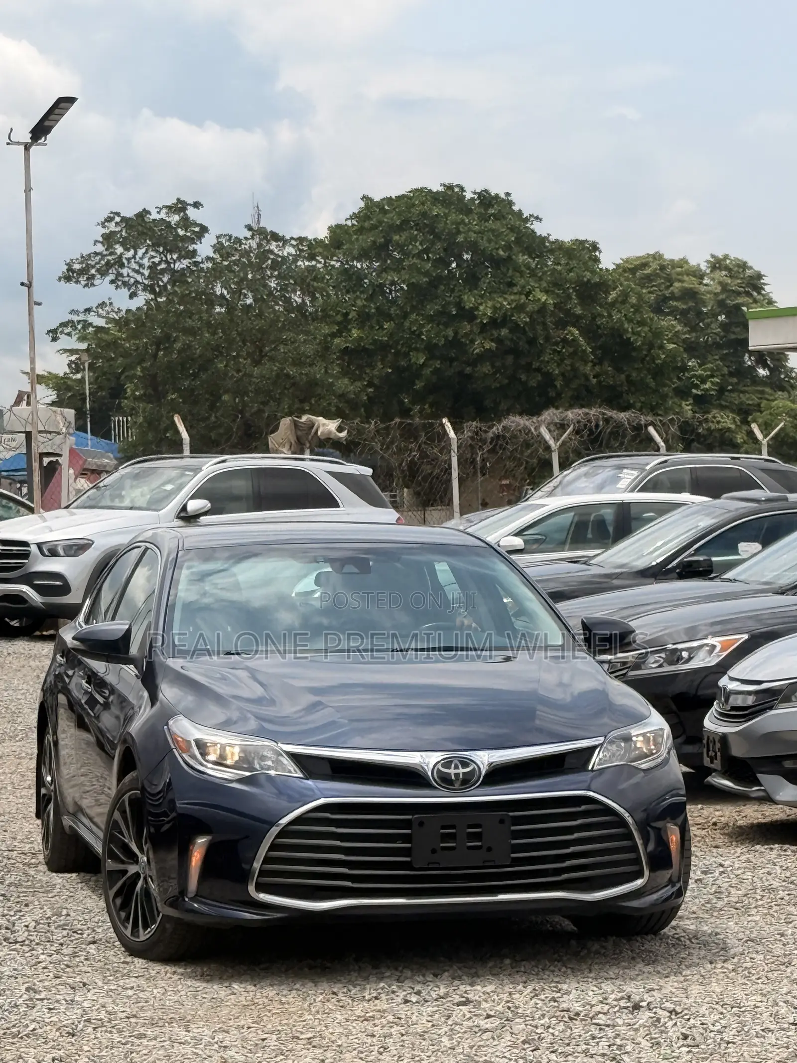 Toyota Avalon XLE Premium (3.5L 6cyl 6A) 2018 Blue