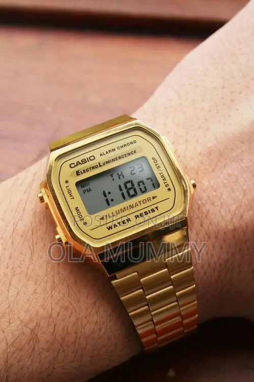 Vintage Casio Digital Chain Wristwatch