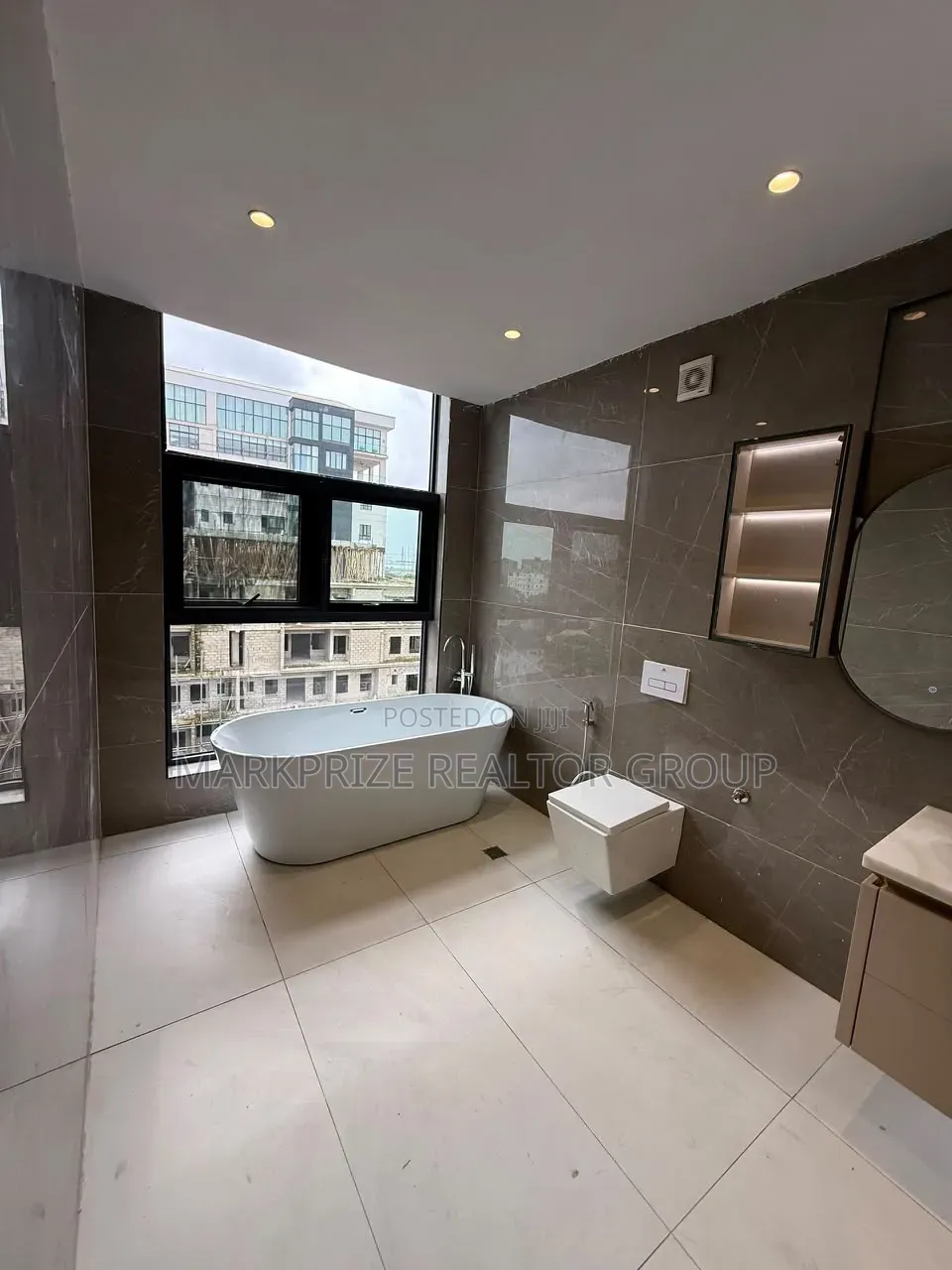 5bdrm Penthouse in Old Ikoyi Lagos for sale